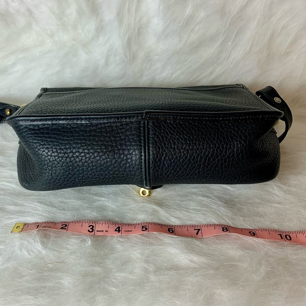 Vintage all weather Dooney & Bourke shoulder/crossbody bag - Picture 6 of 12